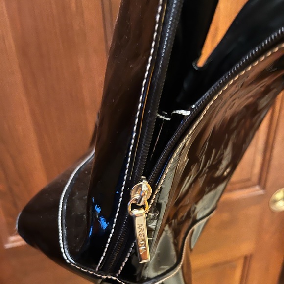 Arcadia Patent Leather bag - Picture 2 of 6